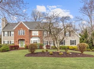 128 Bernard Dr, Basking Ridge, NJ 07920
