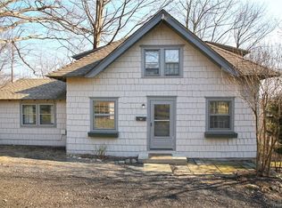 270 Guard Hill Rd APT A, Mount Kisco, NY 10549