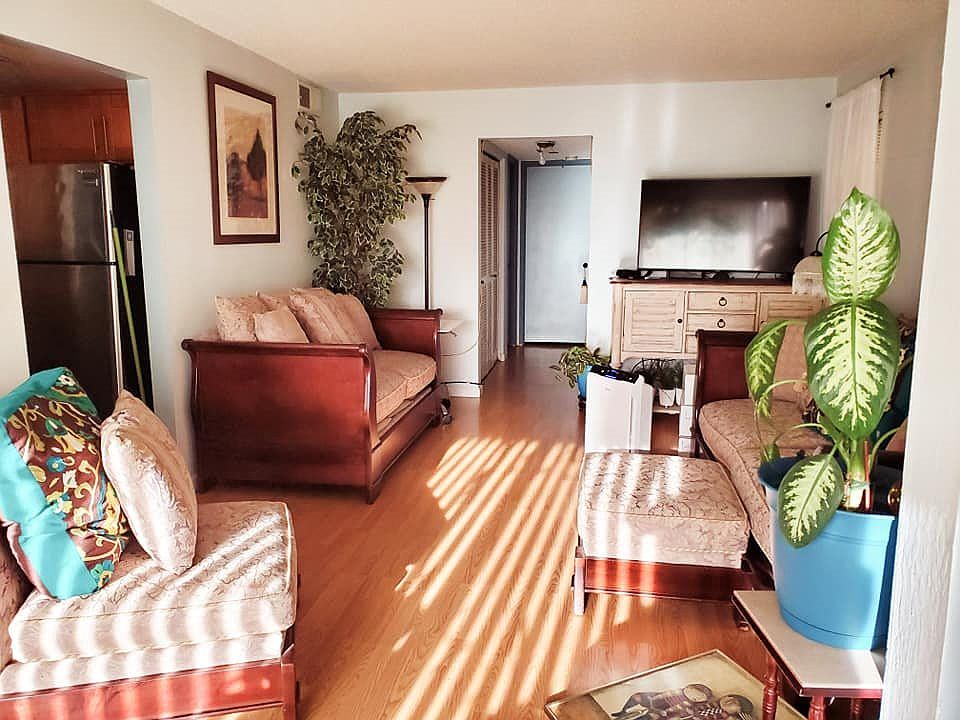 1st image of 15 Las Moradas Cir