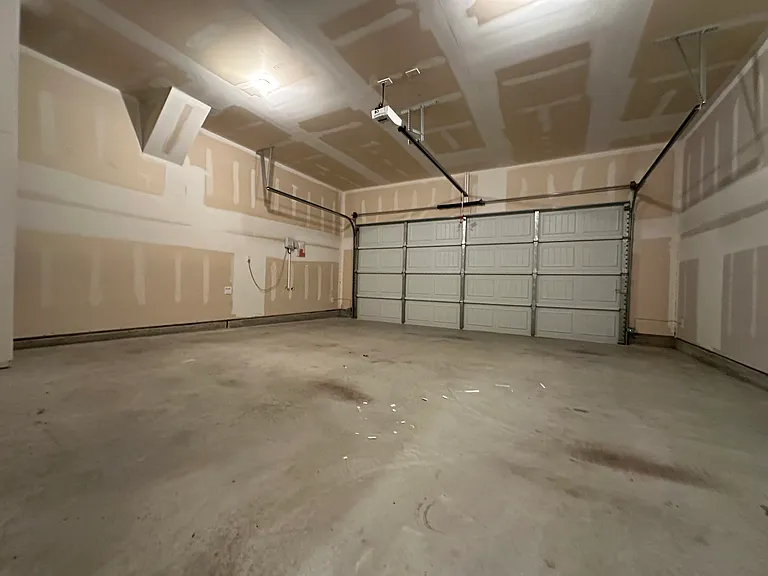 1604 Shadow Hawk Dr — Photo 13