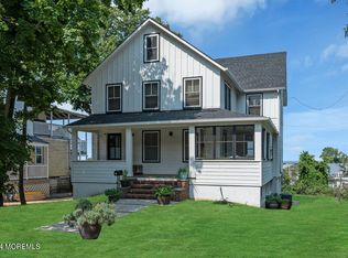 88 Navesink Ave, Highlands, NJ 07732