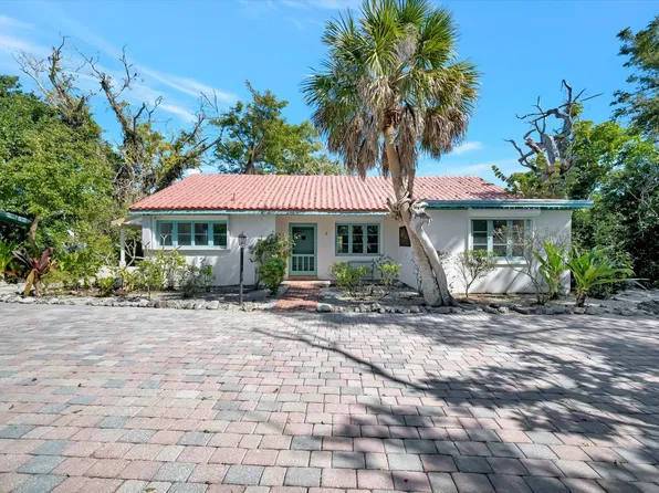 4237 Higel Ave, Sarasota, FL 34242