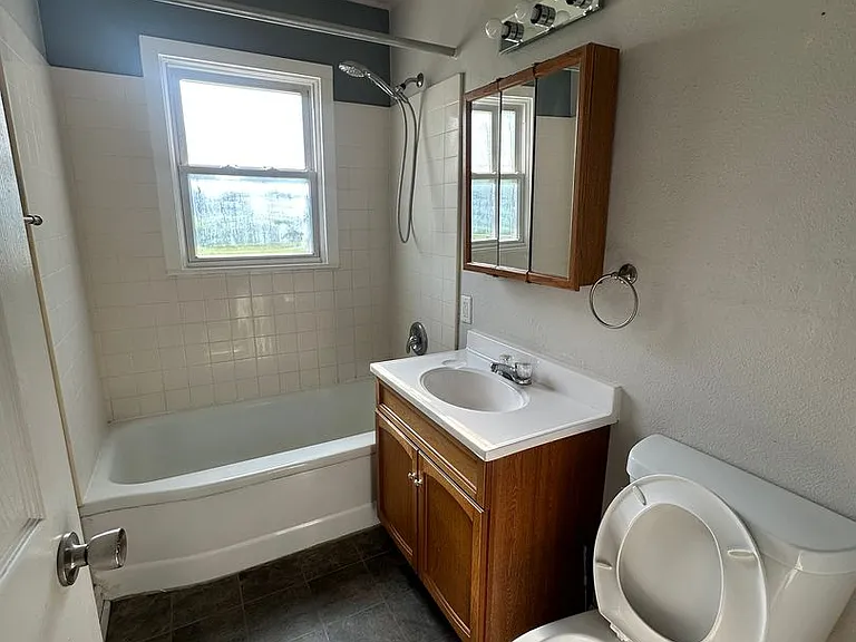 610 Gerecke St — Photo 4