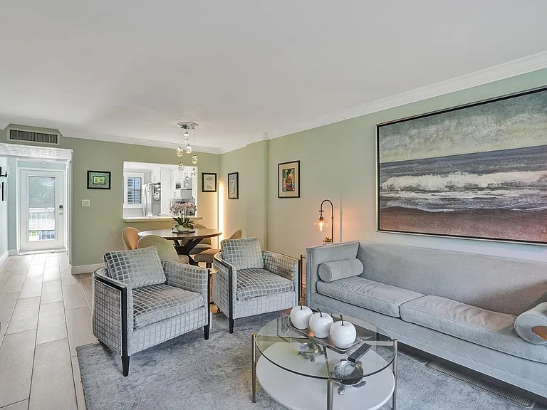 106 Royal Park Dr #2A — Photo 14