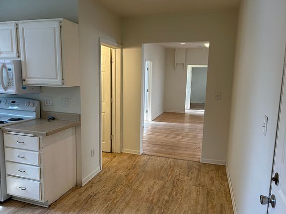 3rd image of 1024 Euclid St #1