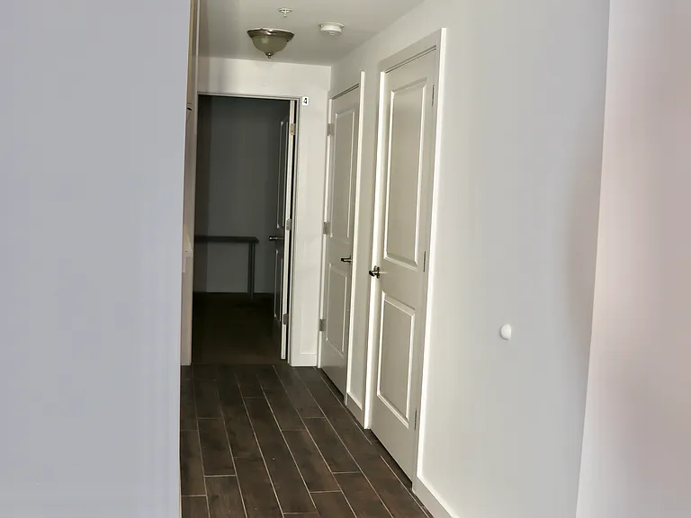 1503 W Seybert St #B — Photo 12
