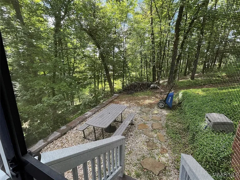 704 Emerald Dr — Photo 56