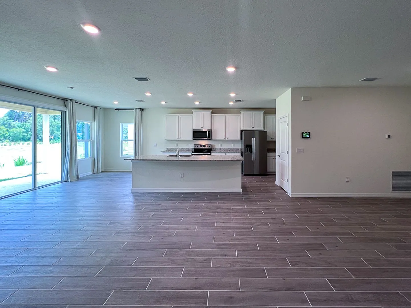 3BR/2BA Smart Home in Arbor Greens - available Early October! — Photo 4