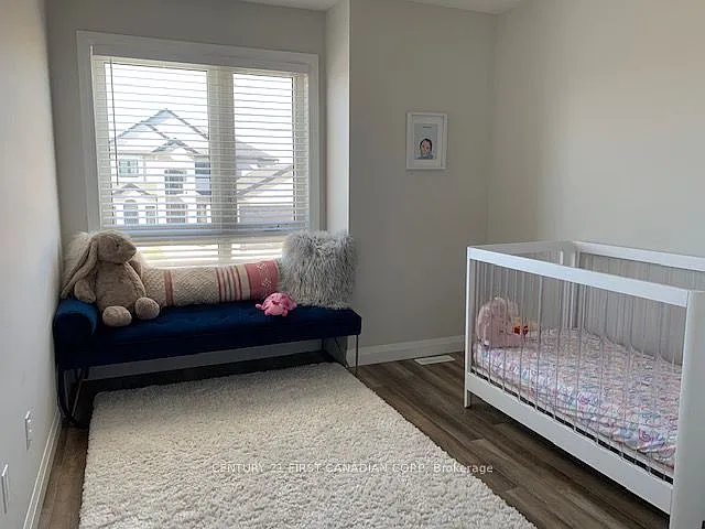 827 Kleinburg Dr E — Photo 18