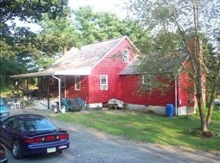 2399 Summer Valley Rd, New Ringgold, PA 17960