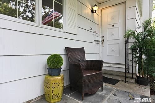 2nd image of 171 Garden St