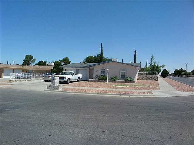 1st image of 10833 Ivanhoe Dr