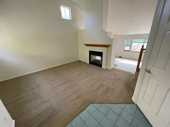3rd image of 2514 Ravenwood Ln