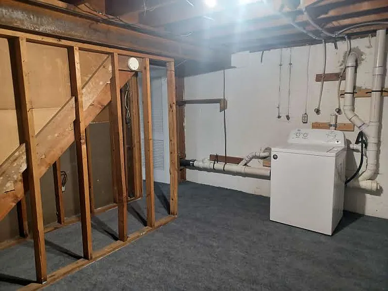 204 E Whitlock Ave #1 — Photo 17