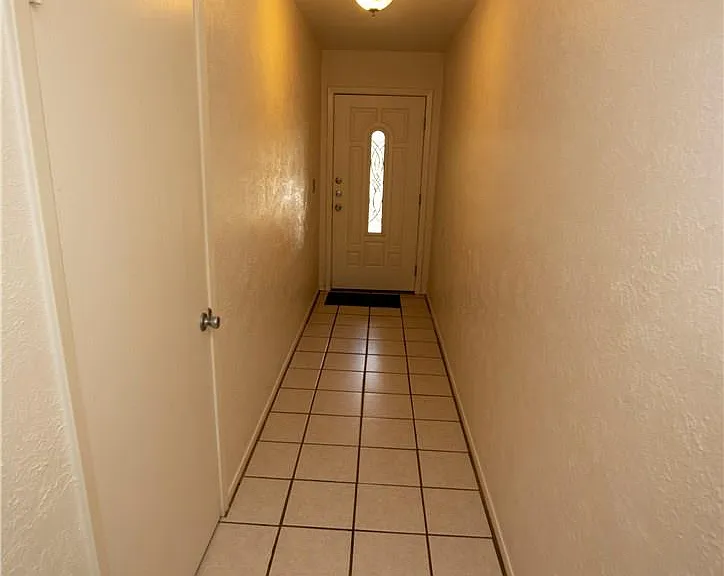 4913 Wing Rd — Photo 24