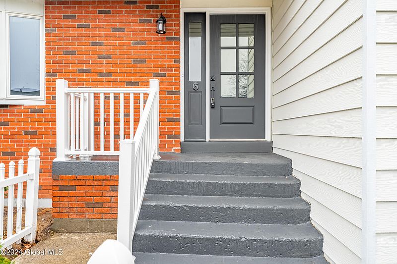 3rd image of 6 Longwood Drive