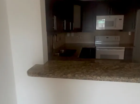 6780 W 2nd Ct APT 207, Hialeah, FL 33012