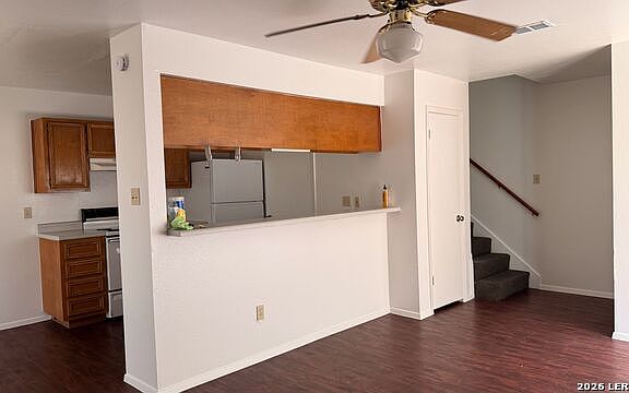 3rd image of 2203 Creekside Ln APT B