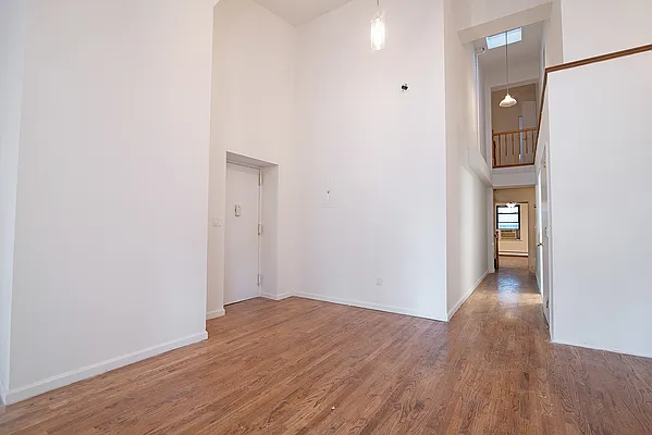 Rented by KNP Realty LLC | media 25