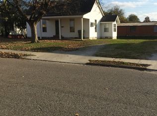 122 Church St, Martin, TN 38237