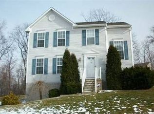 422 Sherwood Dr, Beaver, PA 15009