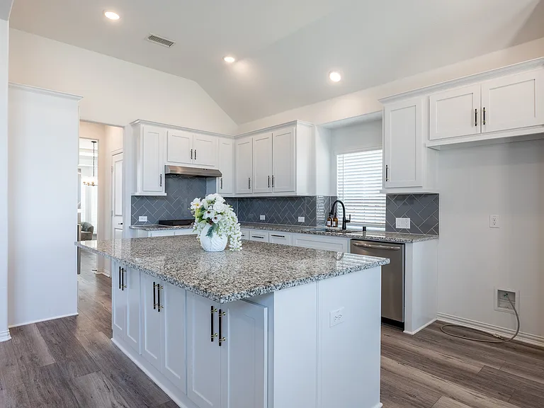 1111 Alaska Dr — Photo 10