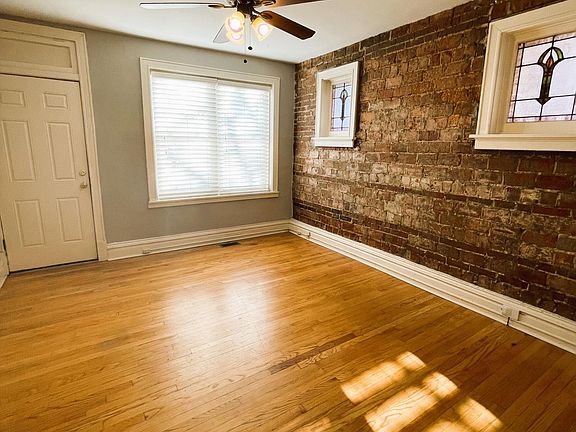 2nd image of 4921 Lindenwood Ave #1W