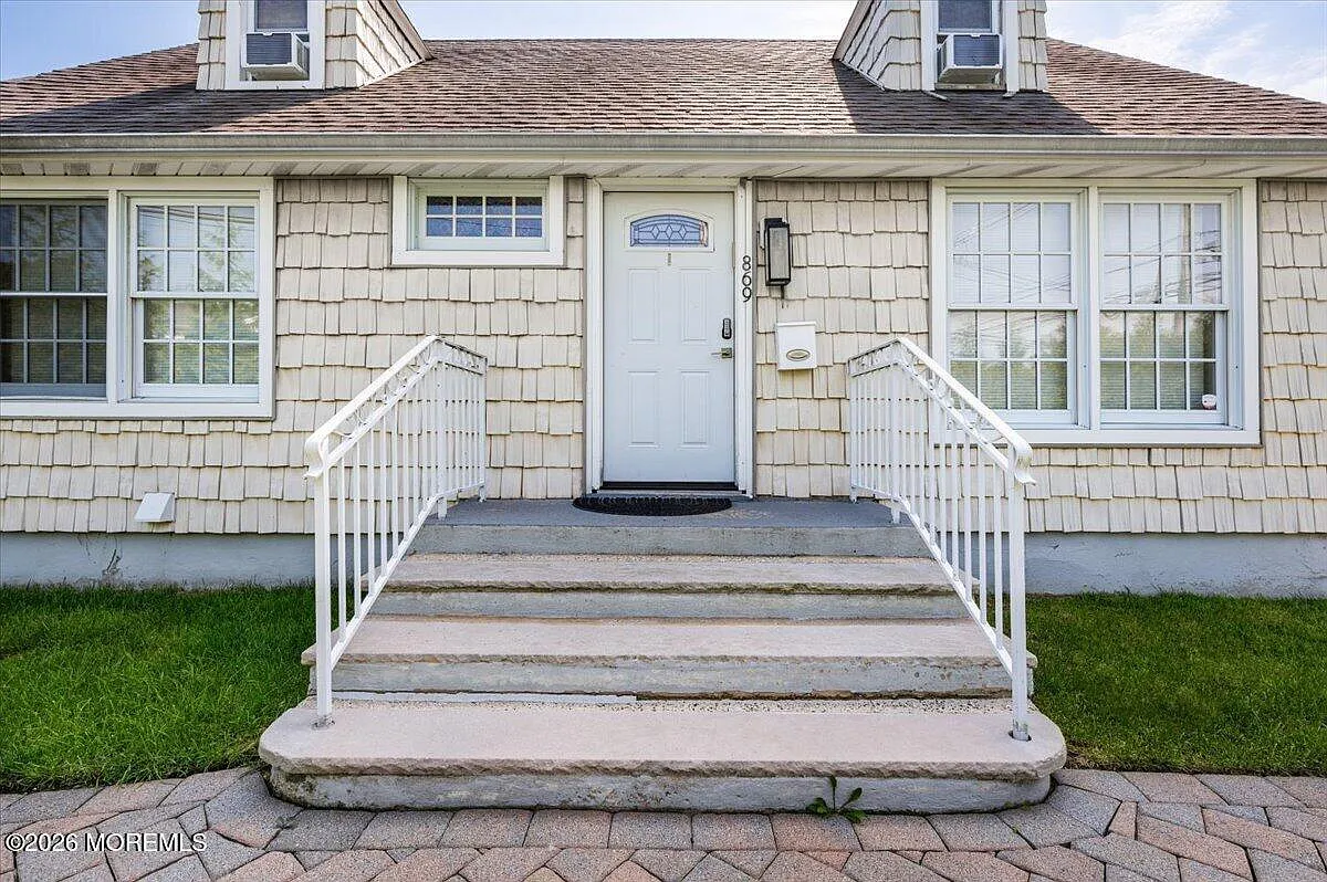 4 bed, 1480 sqft, $65,000 — Photo 4