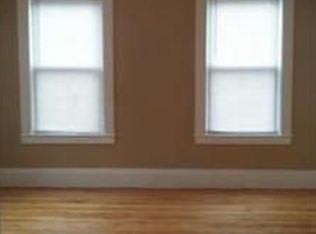 7 Harrison St, Lowell, MA 01852