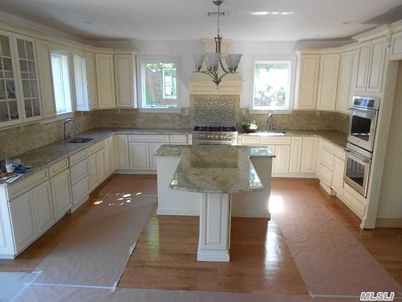 3rd image of 56 Muriel Ave