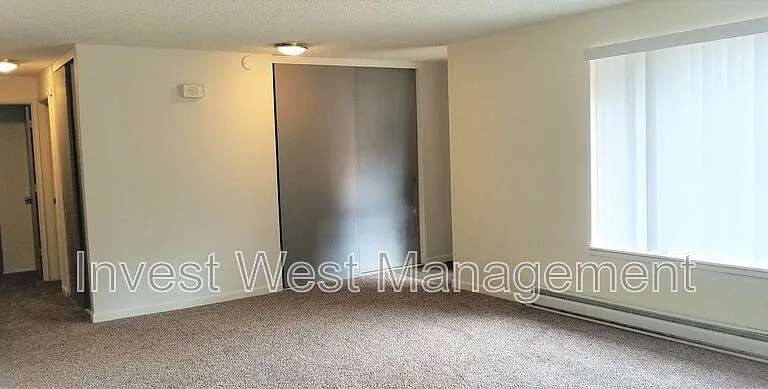 305 NE 104th Ave — Photo 9