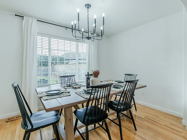 1241 Masters Ave — Photo 12