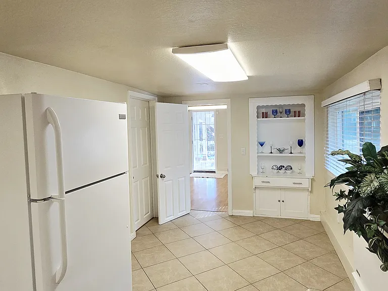 620 23rd St #B — Photo 10