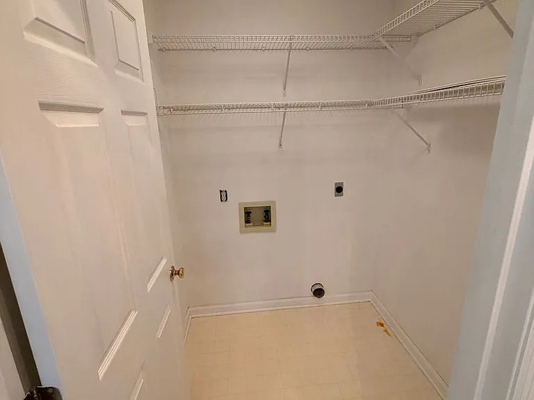 711 Marlin Ln — Photo 8