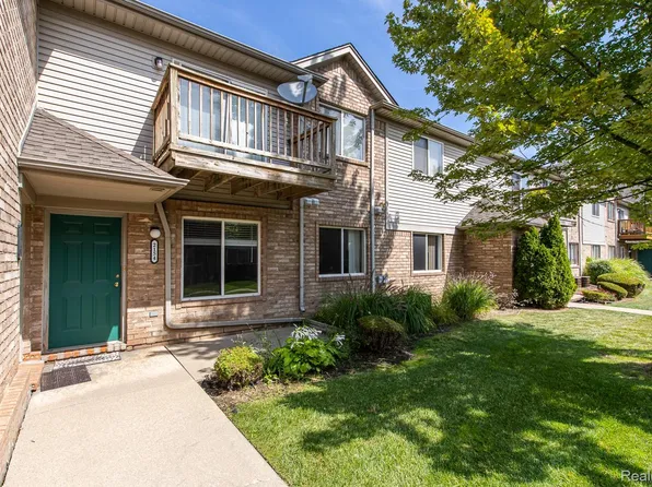 2154 Frazho Rd, Warren, MI 48091