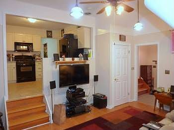 5th image of 5836 Acton St