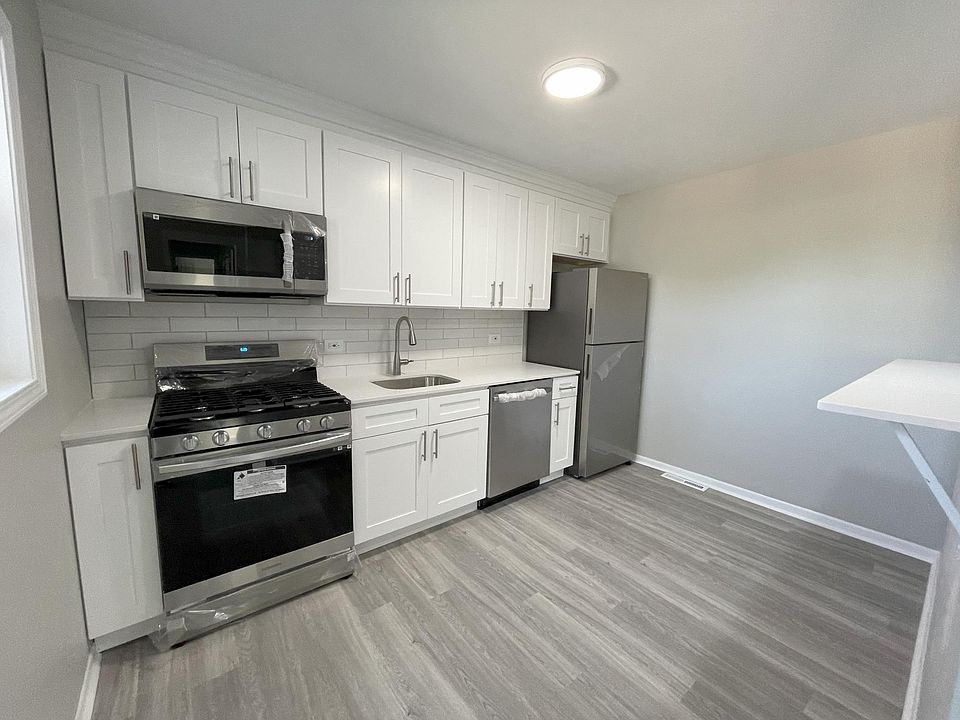 762 Main St, Antioch, IL 60002 Zillow