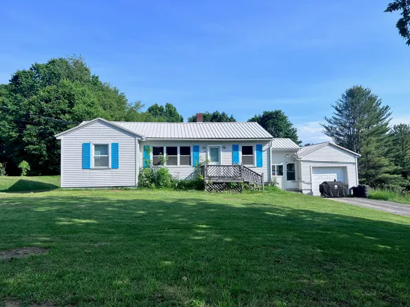 17 Pleasant Street, Wilton, ME 04294