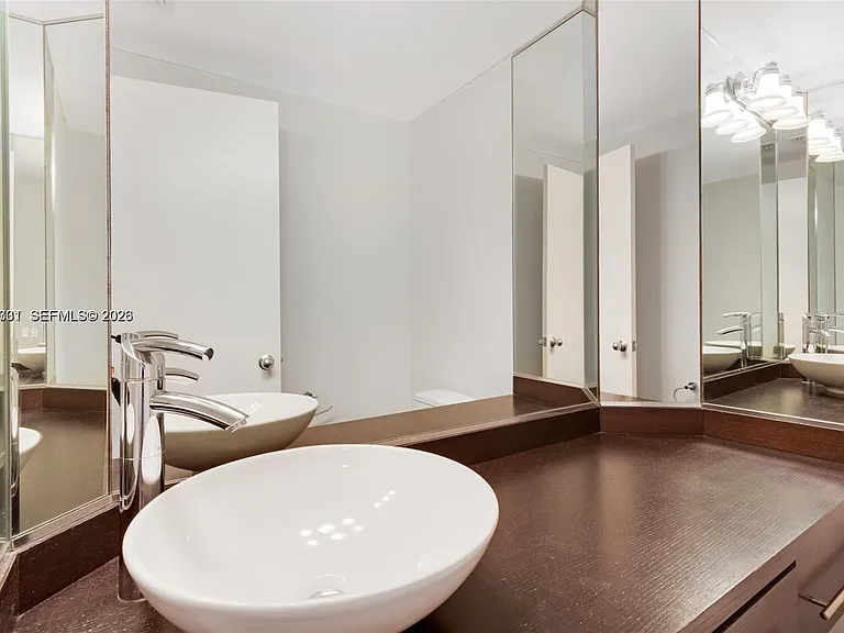 701 Brickell Key Blvd #2103 — Photo 34