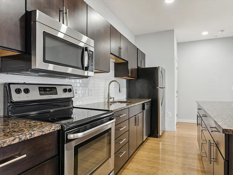 1238 N 28th St #3F — Photo 18