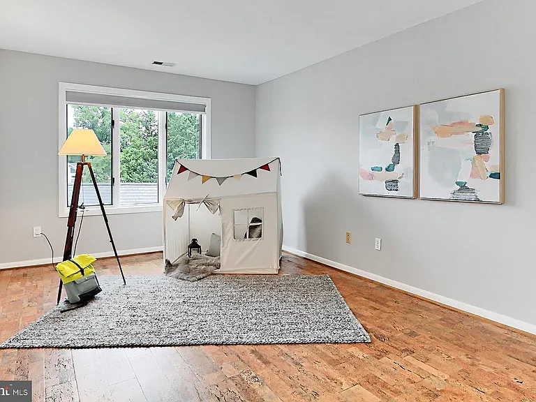 3806 N Richmond St — Photo 21