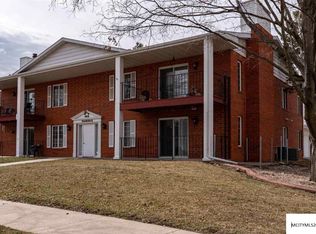 422 S Tennessee Pl APT 2, Mason City, IA 50401