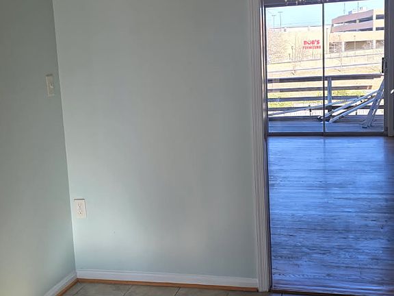2nd image of 3420 Oliver St