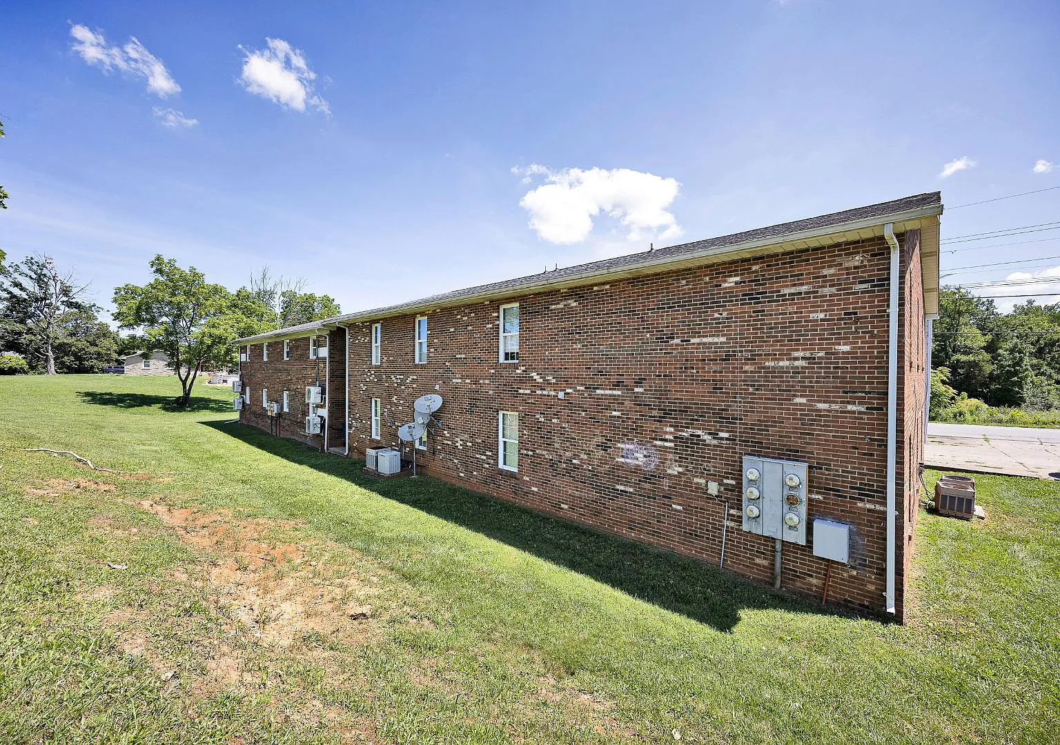 421 North Woodland Drive - 1 - 421 Unit 12 — Photo 4