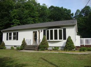 27 Old Troy Rd, East Greenbush, NY 12061