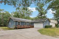 134D Crestview Ave-S1609-003.jpg