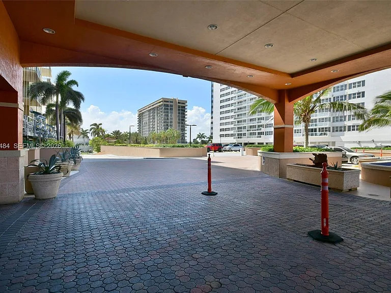 2080 S Ocean Dr #1711 — Photo 36