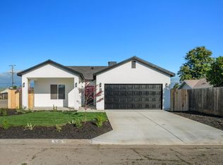 502 9th St, Orange Cove, CA