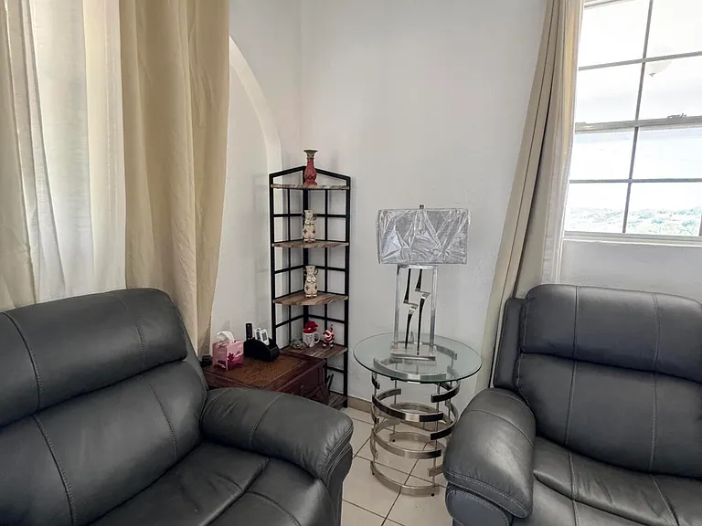 92 Lagrande Princesse Est — Photo 3