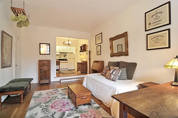 Sold by Corcoran | media 8